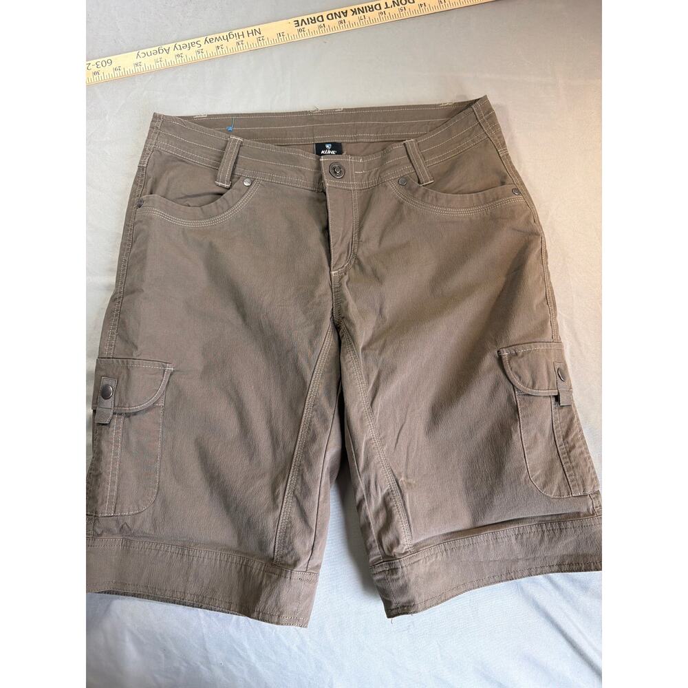 Kuhl women's longer length cargo shorts size 10